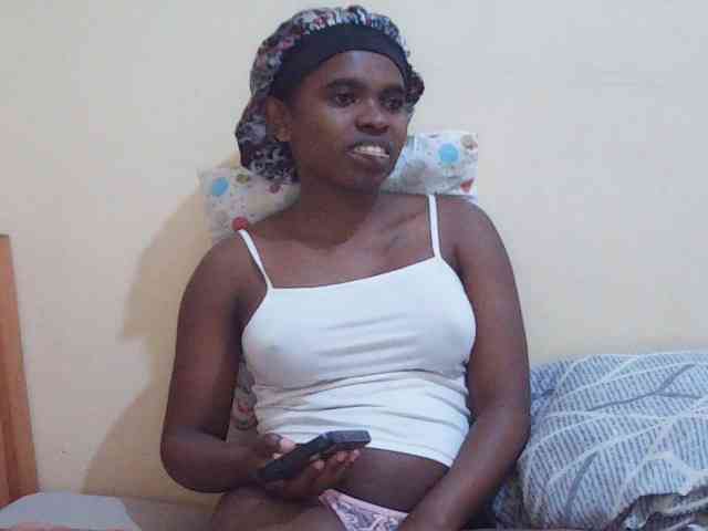 Sweetdiva2 webcam