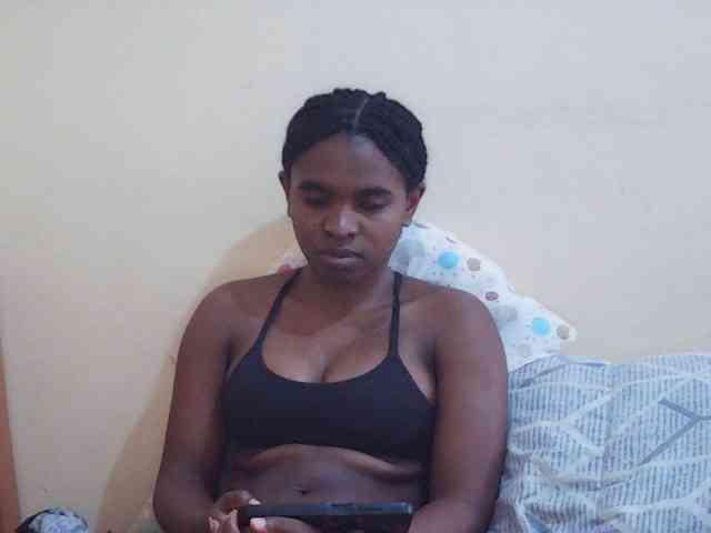 Sweetdiva2 webcam