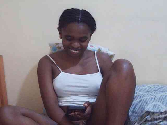 Sweetdiva2 webcam