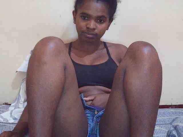 Sweetdiva2 webcam