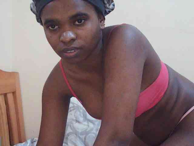 Sweetdiva2 webcam