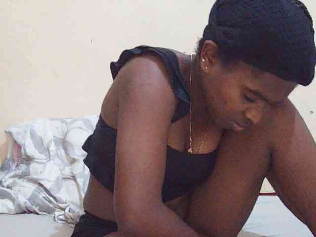 Sweetdiva2 webcam
