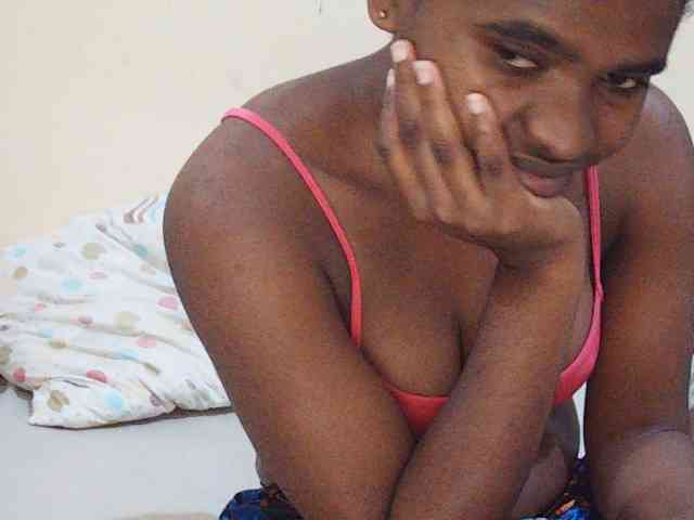 Sweetdiva2 webcam