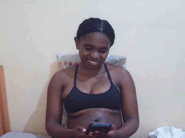 Sweetdiva2 webcam