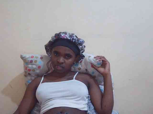 Sweetdiva2 webcam