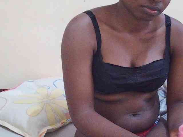 Sweetdiva2 webcam
