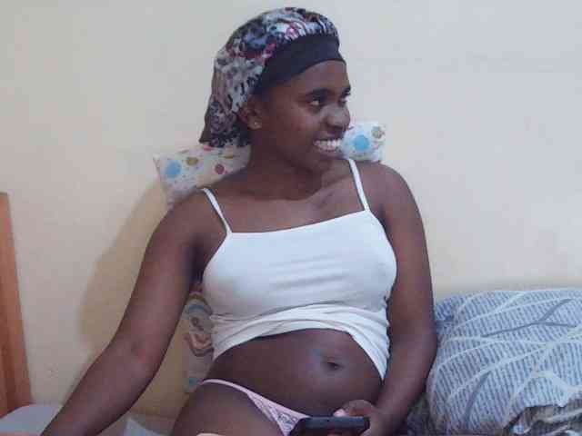Sweetdiva2 webcam