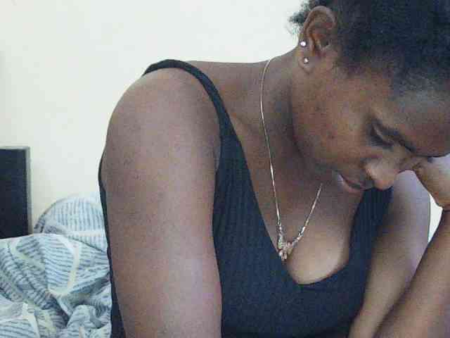 Sweetdiva2 webcam