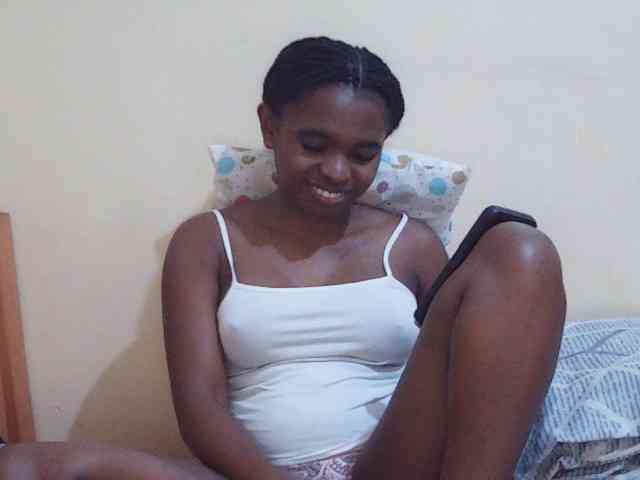 Sweetdiva2 webcam