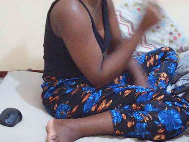 Sweetdiva2 webcam