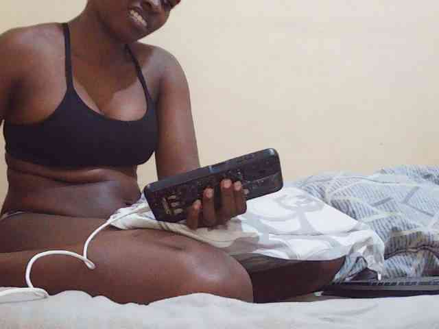 Sweetdiva2 webcam