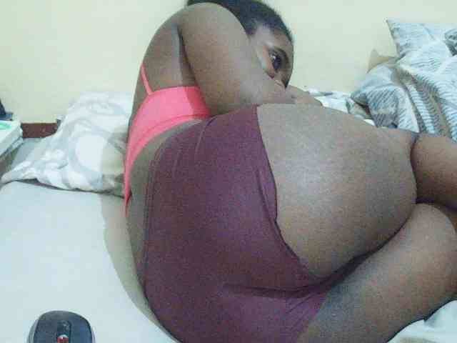 Sweetdiva2 webcam