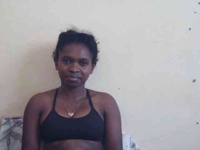 Sweetdiva2 webcam