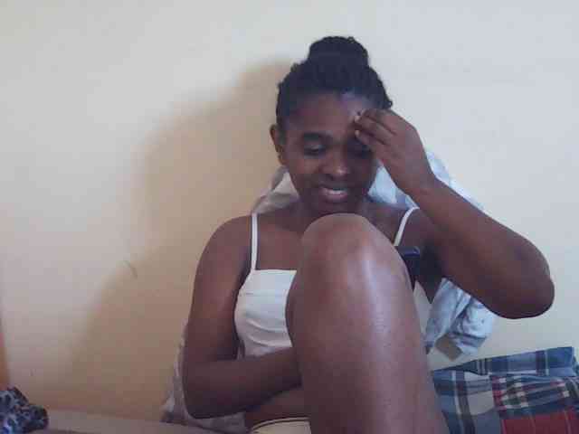 Sweetdiva2 webcam