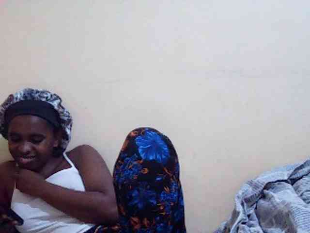 Sweetdiva2 webcam