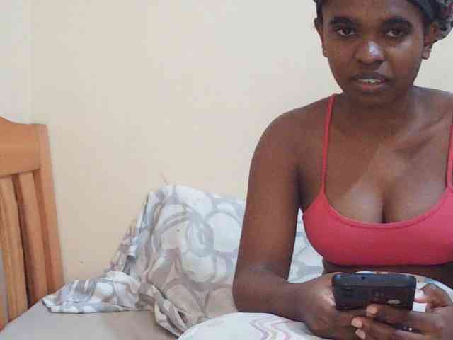 Sweetdiva2 webcam