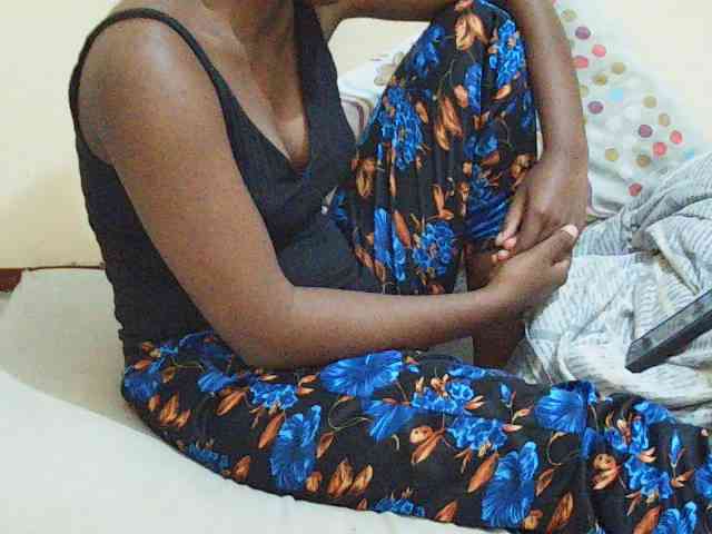 Sweetdiva2 webcam