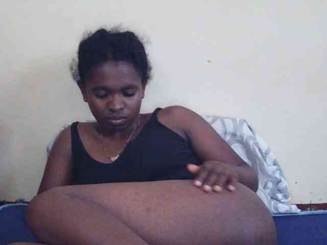 Sweetdiva2 webcam