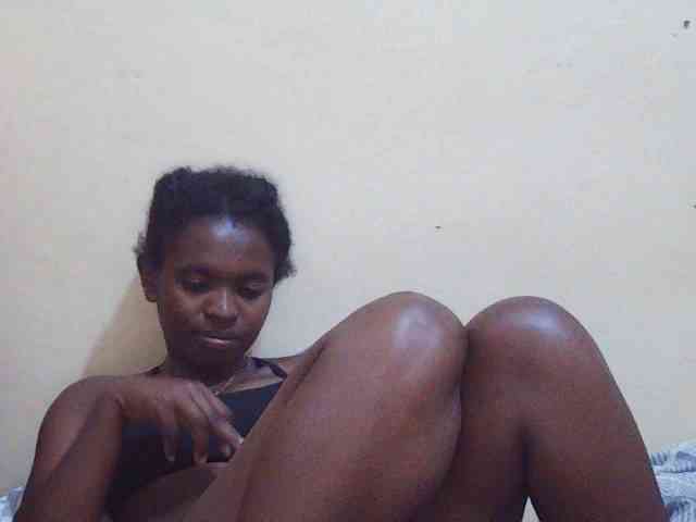 Sweetdiva2 webcam