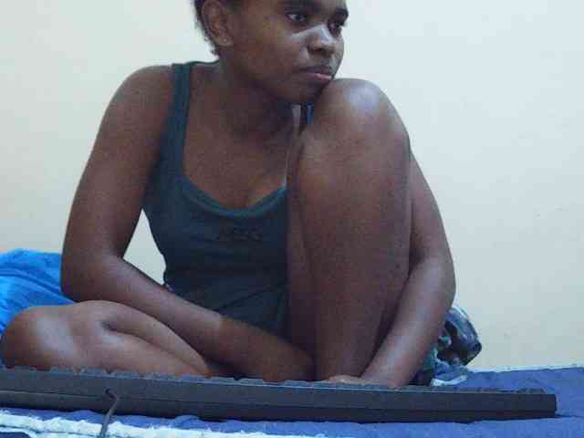 Sweetdiva2 webcam