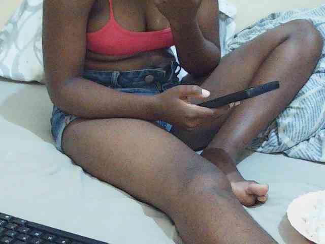 Sweetdiva2 webcam