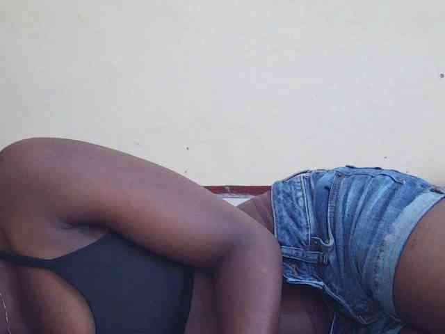 Sweetdiva2 webcam