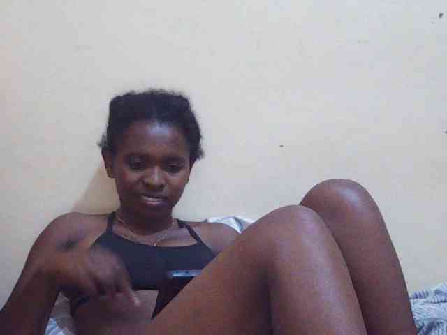 Sweetdiva2 webcam