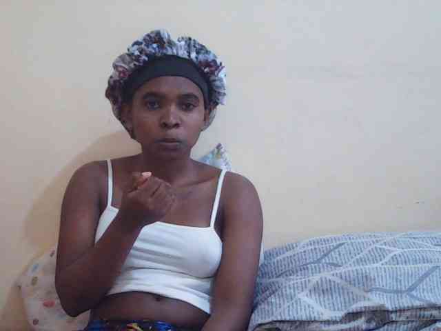 Sweetdiva2 webcam
