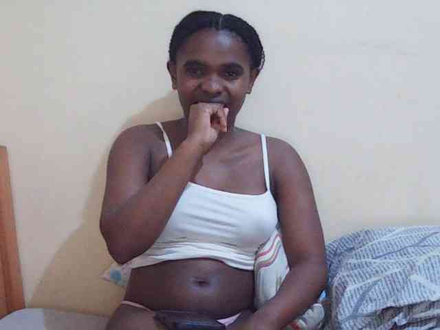 Sweetdiva2 webcam