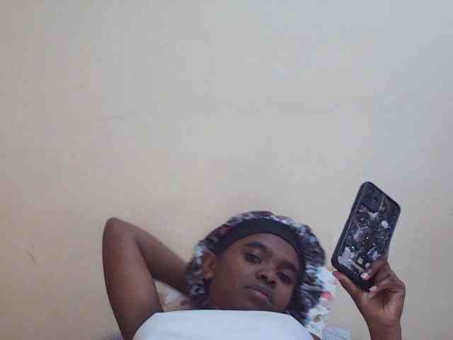Sweetdiva2 webcam