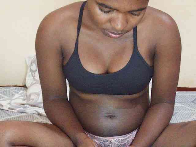 Sweetdiva2 webcam