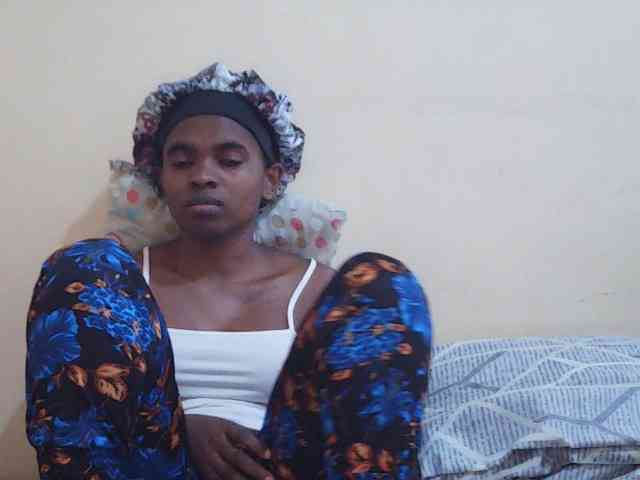 Sweetdiva2 webcam