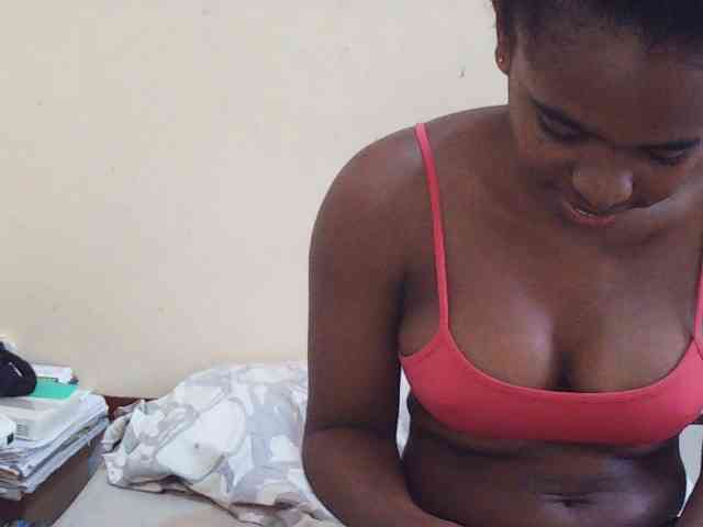 Sweetdiva2 webcam