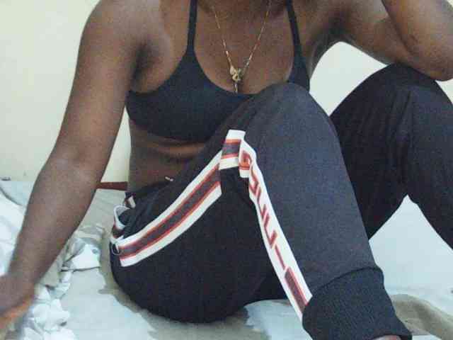 Sweetdiva2 webcam