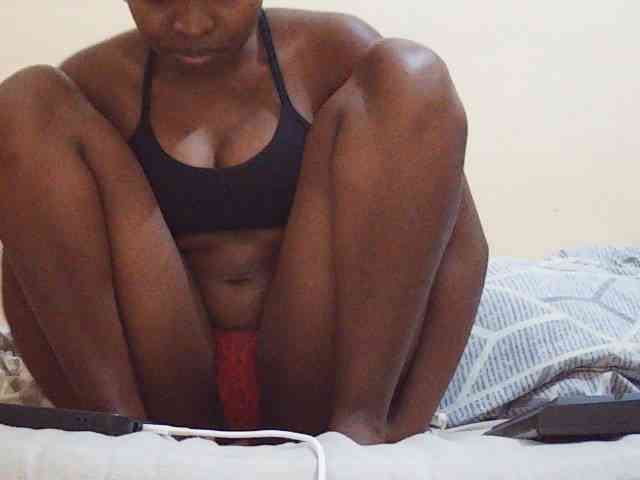 Sweetdiva2 webcam