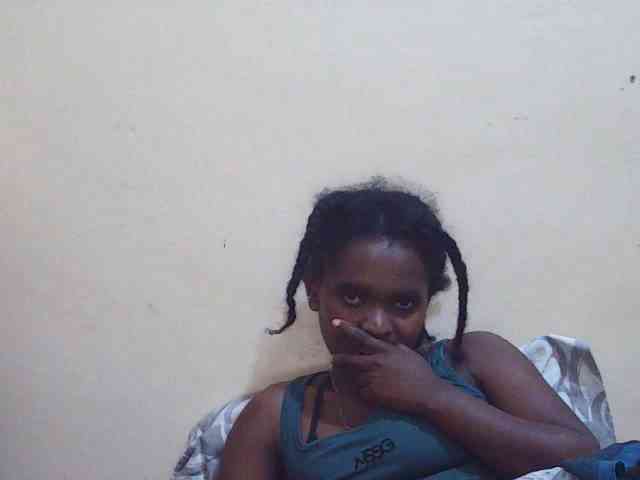 Sweetdiva2 webcam