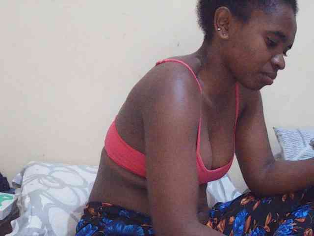 Sweetdiva2 webcam