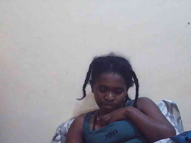 Sweetdiva2 webcam