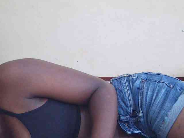 Sweetdiva2 webcam