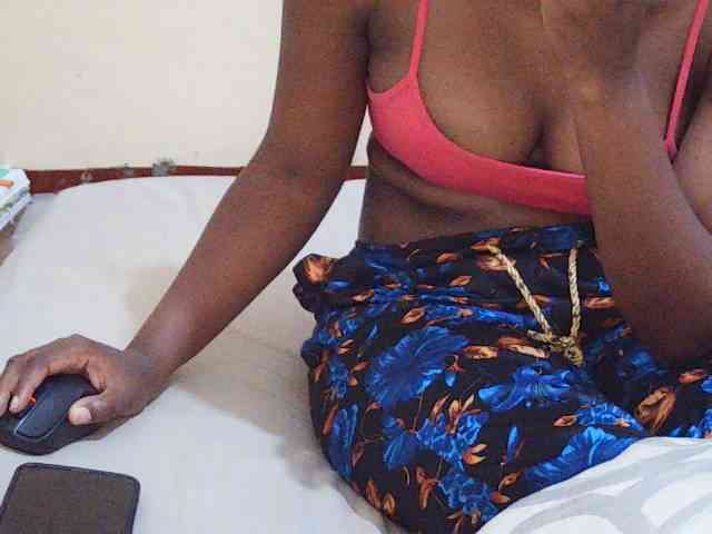 Sweetdiva2 webcam