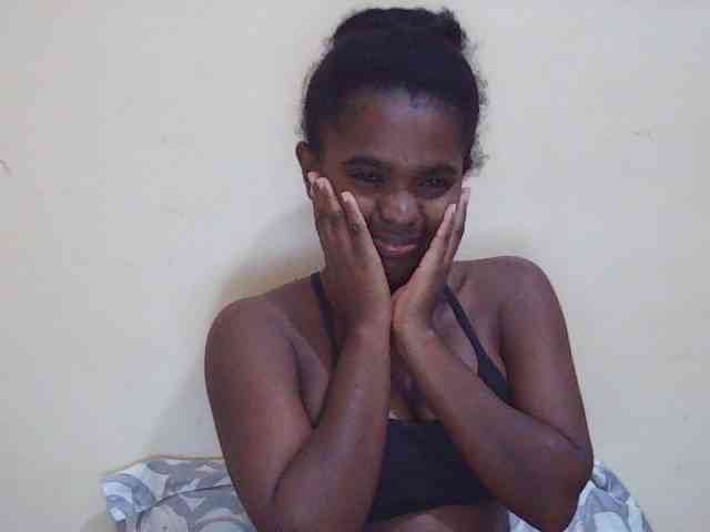 Sweetdiva2 webcam