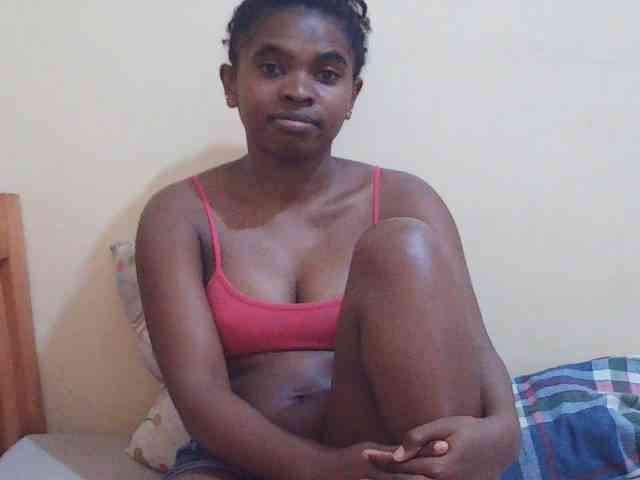 Sweetdiva2 webcam