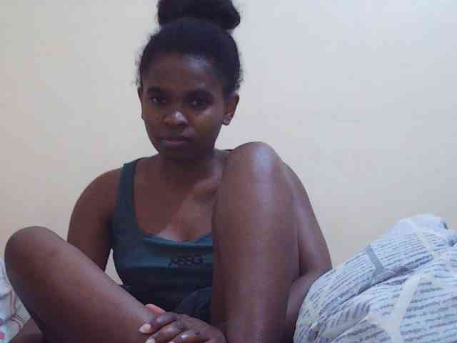 Sweetdiva2 webcam