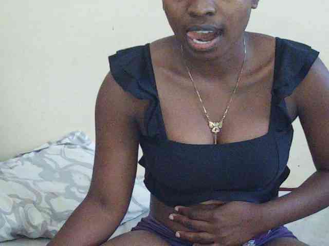Sweetdiva2 webcam