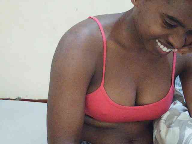 Sweetdiva2 webcam