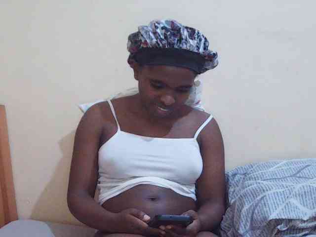 Sweetdiva2 webcam