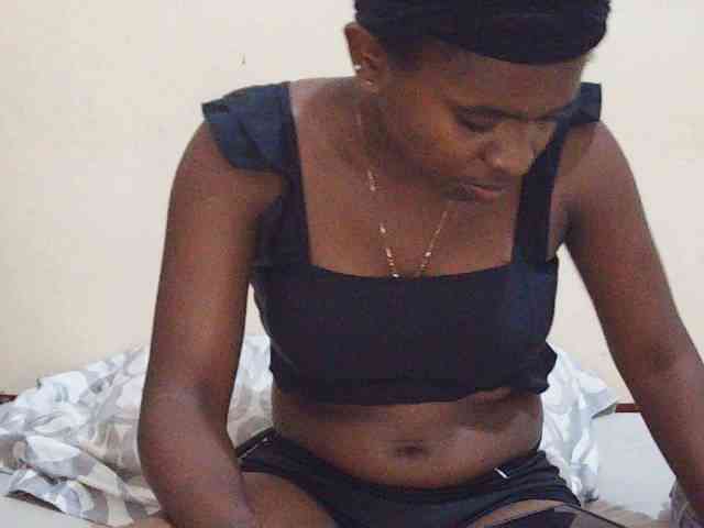 Sweetdiva2 webcam