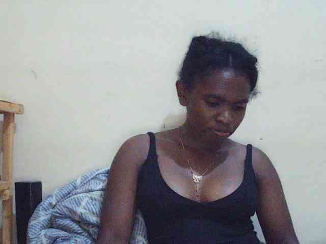 Sweetdiva2 webcam