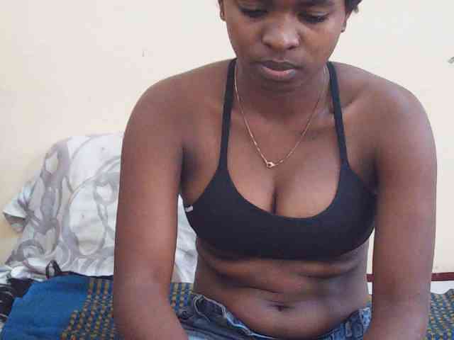 Sweetdiva2 webcam