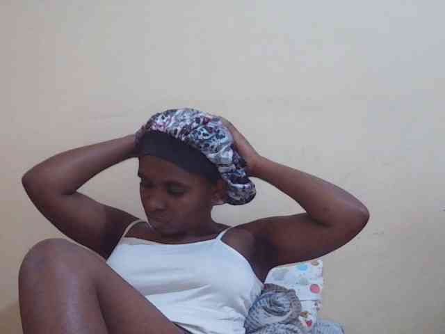 Sweetdiva2 webcam